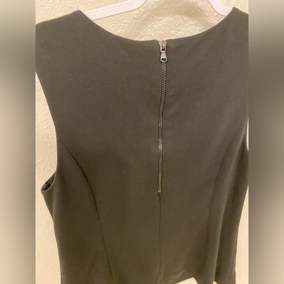 The perfect black top! - Picture 2 of 3